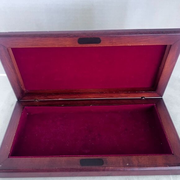 Vtg Wooden Jewelry Box Red Velvet Interior Trinkets Keepsakes Rectangular Design - Picture 2 of 12